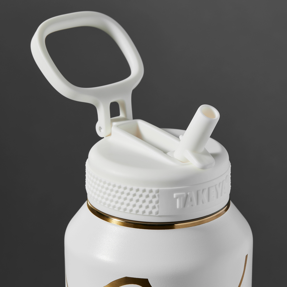 kintsugi-water-bottle-with-straw-lid-v4 51389-TK_HO25_Kintsugi_Takeya9271.png